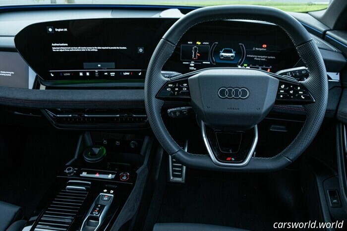 Audi SQ6 e-tron 2025 сначала заставил меня улыбаться на дороге, а потом привёл в ярость на зарядной станции: обзор | Carscoops